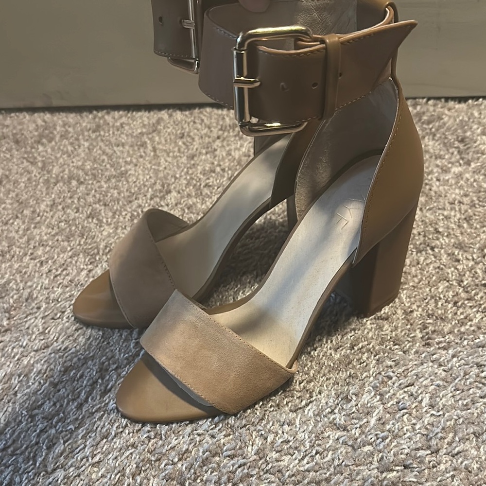 RAYE Tan Stiletto Heels Classic Pumps